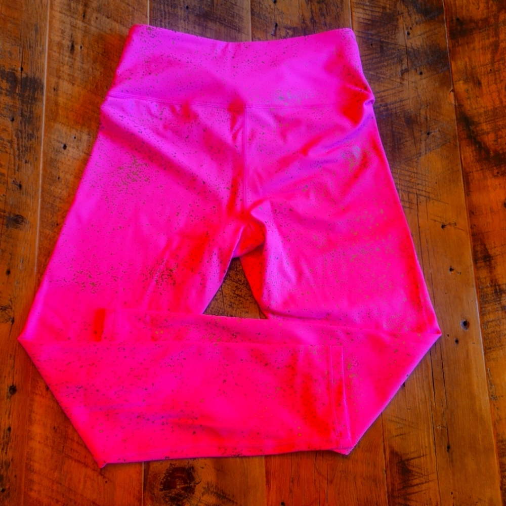Bright Pink Zyia Crops